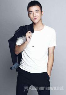 高闪个人资料,才华横溢的年轻才俊，闪耀舞台的璀璨星辰