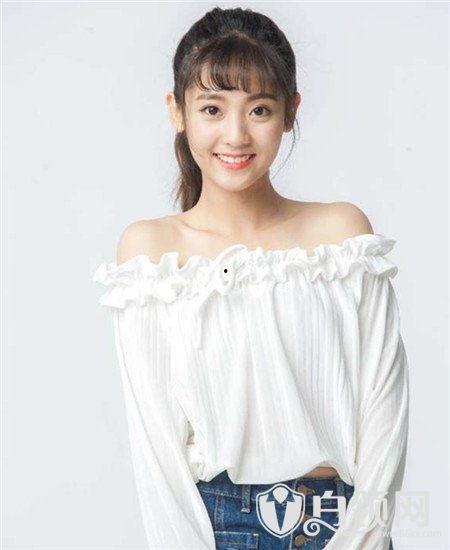 倪言个人资料,才华横溢的年轻才俊，揭秘他的成长之路